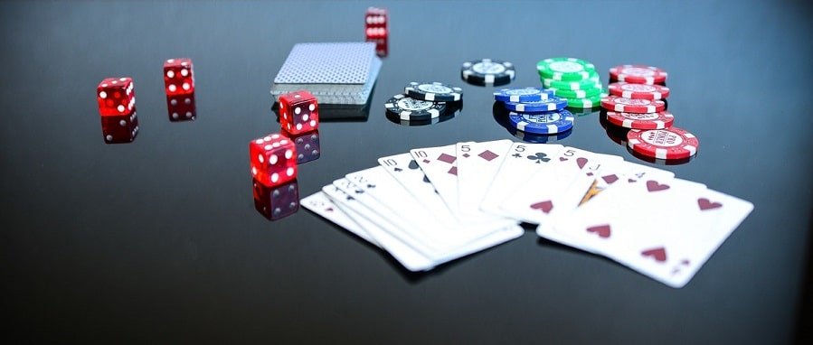 Luật chơi Poker cơ bản cho người mới bắt đầu